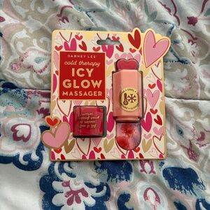 Dabney Lee Facial Ice Glow Massager